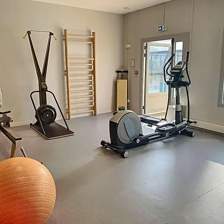 Mobil-home Confort Pres De La Avec Piscine Chauffee, 3 Chambres, Terrasse Et Parking - Fr-1-361a-74 بيت للعطل جولوفيل ليه باه