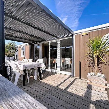 Mobil-home Confort Pres De La Avec Piscine Chauffee, 3 Chambres, Terrasse Et Parking *