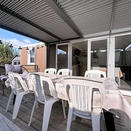 Mobil-home Confort Pres De La Avec Piscine Chauffee, 3 Chambres, Terrasse Et Parking - Fr-1-361a-74 جولوفيل ليه باه