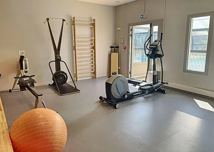 Mobil-home Confort Pres De La Avec Piscine Chauffee, 3 Chambres, Terrasse Et Parking - Fr-1-361a-74 度假居 瑞卢维尔莱潘