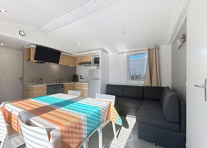 度假居 Mobil-home Confort Pres De La Avec Piscine Chauffee, 3 Chambres, Terrasse Et Parking - Fr-1-361a-74 *